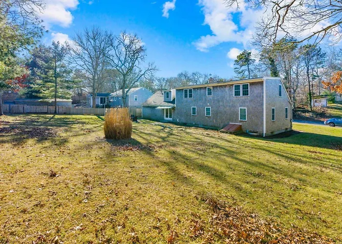 5Br Comfortable, Spacious South Yarmouth Family Retreat