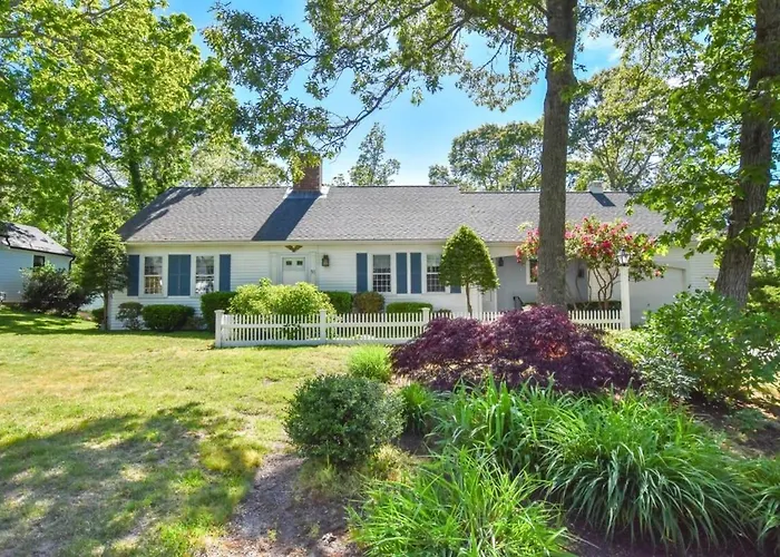 Sunroom Spacious Deck 8 Mins To Mayflower Beach Dennis