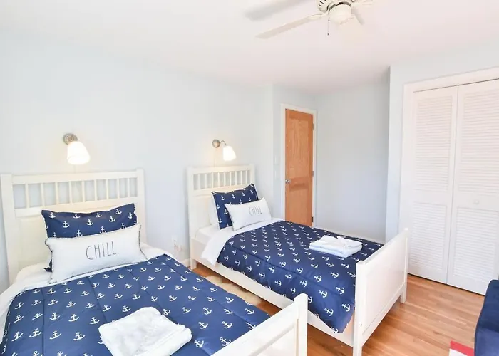 Close To Pleasant Bay & Beaches Villa Brewster