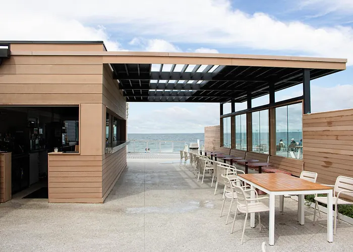 Sea Crest Beach Resort Falmouth