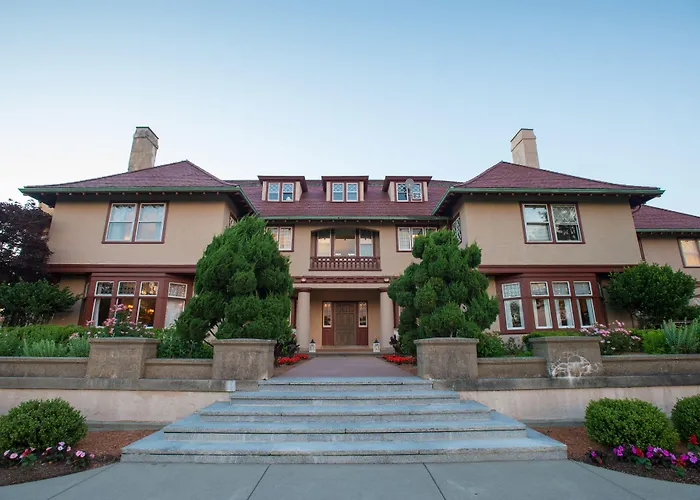 The Mansion At Ocean Edge Resort & Golf Club Brewster