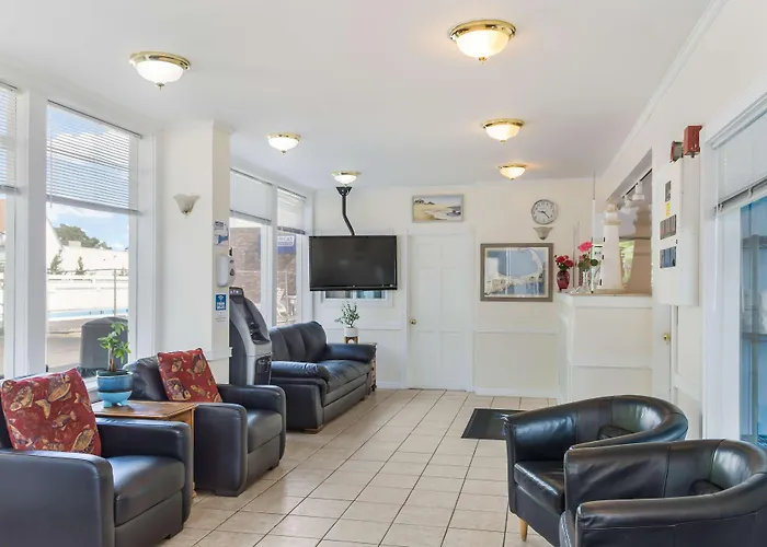 Americas Best Value Inn Hyannis
