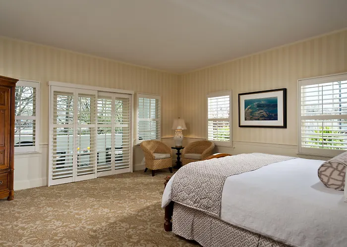 Bed & Breakfasts in Chatham near Ridgevale Beach