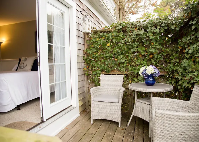 Bed & Breakfasts in Harwich Port near Brooks Park
