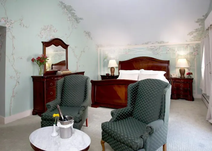 Bed & Breakfasts in Chatham near Monomoy National Wildlife Refuge
